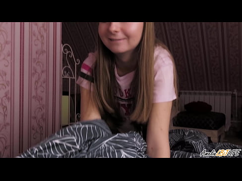 ❤️ Tarraingíonn Blondie BFF go domhain uirthi agus faigheann sí cum ina béal ❤️❌  Fucking  ag ga.fulldesisex.ru ️❤